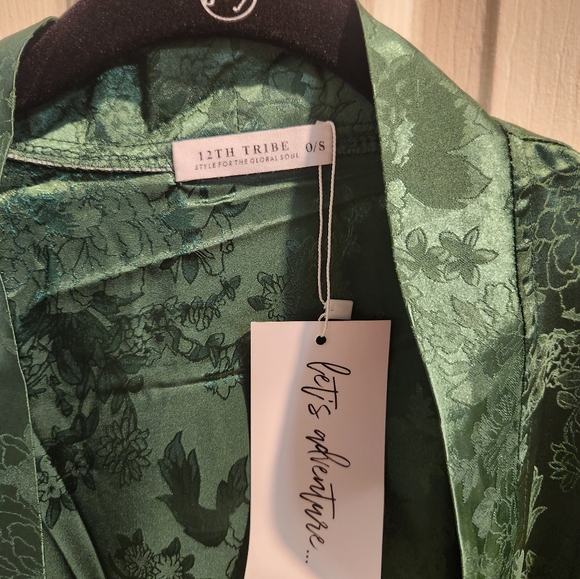 12th Tribe Melanie Dark Emerald Jacquard Kimono - Picture 5 of 5